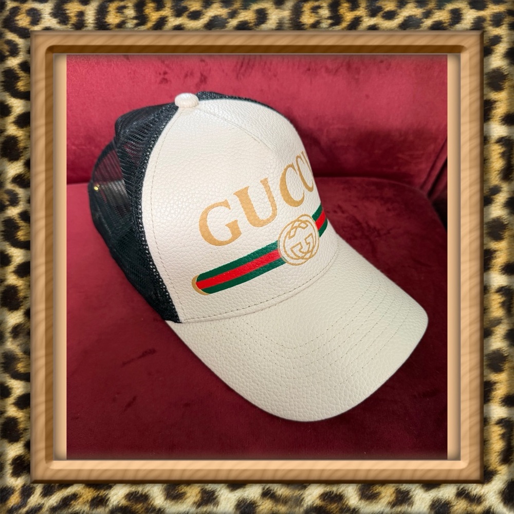 👑✅PRICE FIRM✅ Fabulous Stylish Trucker Hat. Brand New! Unisex